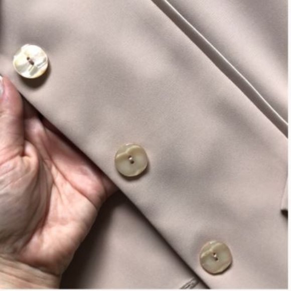 Neiman Marcus Blush Blazer - Picture 10 of 16